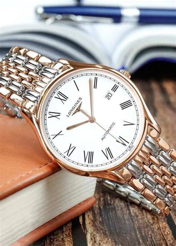 نافورة الملك فهد على كورنيش جدة بالقرب من البحر الأحمر