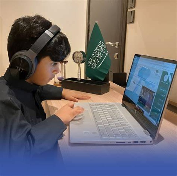 تعليق الدراسة غدًا في السعودية: كيف تعرف القرار بسرعة وماذا تفعل؟